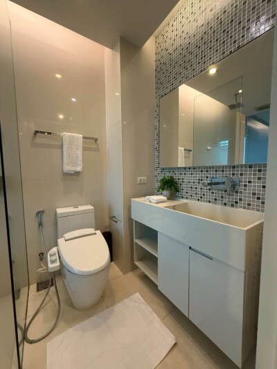 เดอะ รูม สุขุมวิท 21 / The Room Sukhumvit 21