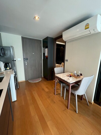 อัลติจูด สามย่าน - สีลม / Altitude Samyan - Silom