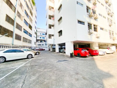 บางรัก คอนโดมิเนียม / Bangrak Condominium-12