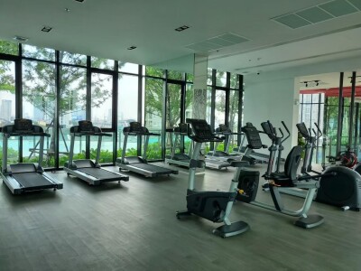 เอลลิโอ สาทร - วุฒากาศ / Elio Sathorn - Wutthakat