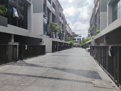 🔥🔥 ให้เช่า ทาวน์โฮม 4 ชั้น Park Lane Ekkamai 22 🔥🔥-20