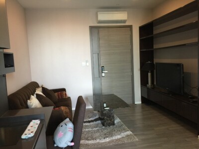 เดอะ รูม สุขุมวิท 69 / The Room Sukhumvit 69