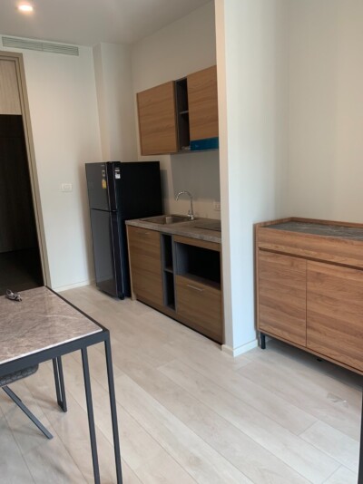 โนเบิล เพลินจิต /  45 ตรม. ตึกC ชั้น 23 *