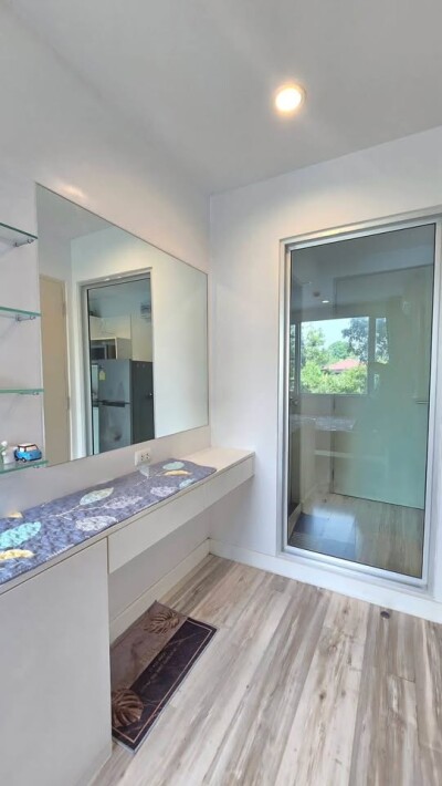 สัมมากร เอสเก้า คอนโดมิเนียม / Sammakorn S9 Condominium