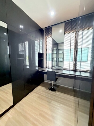 เนอวานา ดีฟายน์ ศรีนครินทร์ - พระราม 9-17