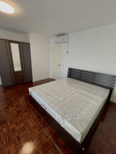 ริเวียร่า คอนโดมิเนียม / Riviera Condominium-2