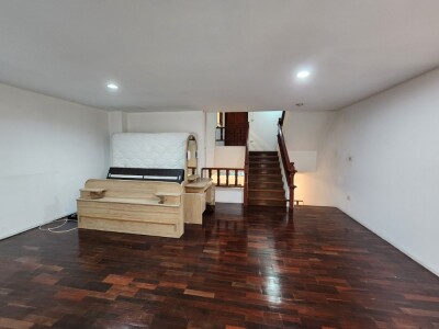 🔥🔥 ให้เช่า ทาวน์เฮ้าส์ 3 ชั้น พร้อมชั้นลอย ใกล้ BTS บางจาก 🔥🔥