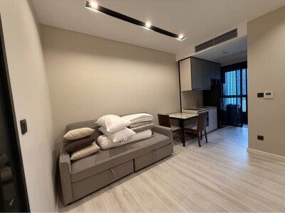 เดอะ รูม พญาไท / The Room Phayathai-1