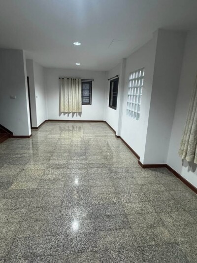 เค.ซี. การ์เด้นโฮม / K.C. Garden Home-3