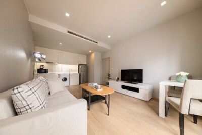 โนเบิล รีไฟน์ / ยูนิตมุม • ชั้น 9 • 54 ตร.ม. •-4