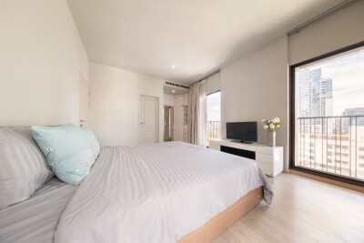 โนเบิล รีไฟน์ / ยูนิตมุม • ชั้น 9 • 54 ตร.ม. •-11