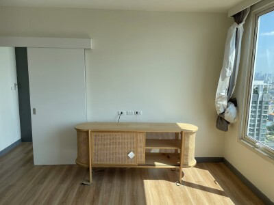 ดิ เอ็มไพร์ เพลส สาทร / The Empire Place Sathorn-6