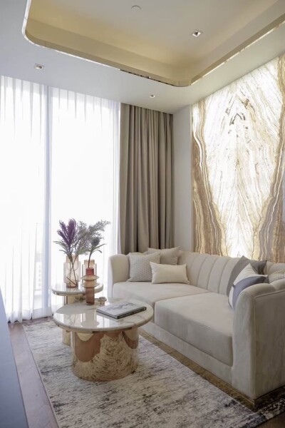 28 ชิดลม / 28 Chidlom