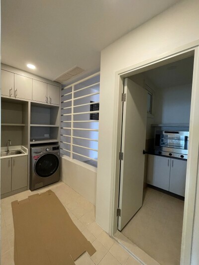 ดิ เอ็มไพร์ เพลส สาทร / The Empire Place Sathorn-13