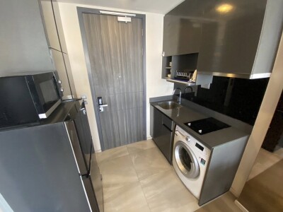 แอชตัน อโศก / Ashton Asoke