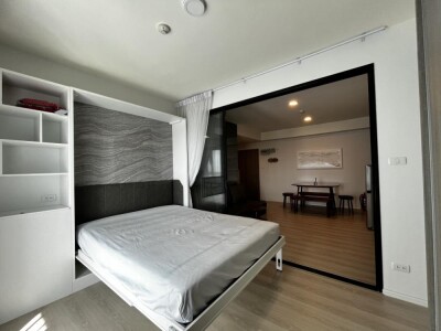 เอ สเปซ เมกา / ชั้น 17 ระเบียงกว้าง ฝนไม่สาดไม่รั่วเข้าห้อง