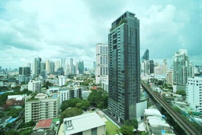 เดอะ เครสท์ สุขุมวิท 34 / ขนาด 114 ตรม 2 beds 3 baths