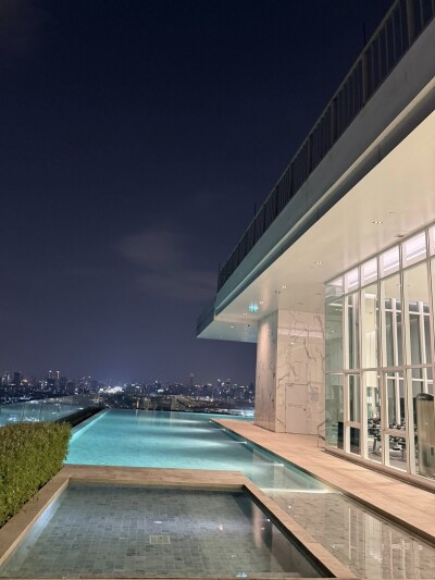 เดอ ลาพีส จรัญ 81 / De Lapis Charan 81-17