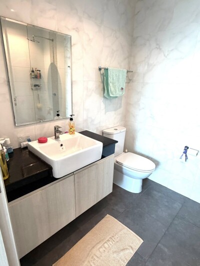 เดอะ ล็อฟท์ เย็นอากาศ / The Lofts Yennakart