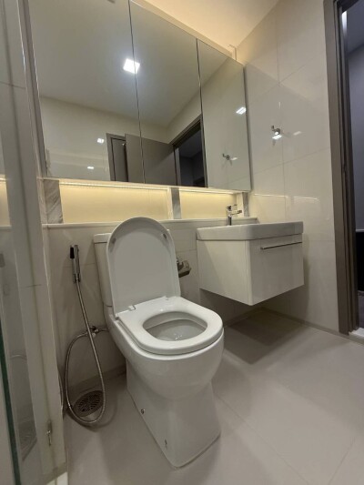 ไลฟ์ อโศก ไฮป์ / Life Asoke Hype-9