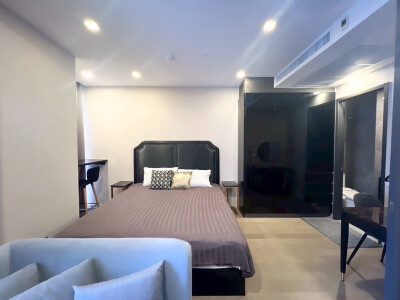 แอชตัน อโศก / Ashton Asoke