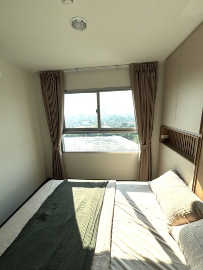 เดอะทรัสต์ @ BTS เอราวัณ / The Trust @ BTS Erawan-6