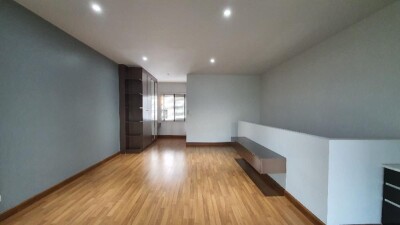 เดอะริคโค้ ทาวน์ วัชรพล / ชั้น 2 มี 2 ห้องนอน 2 ห้องน้ำในตัว มีแอร์ในห้องหน้า-17