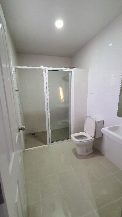 เดอะริคโค้ ทาวน์ วัชรพล / ชั้น 2 มี 2 ห้องนอน 2 ห้องน้ำในตัว มีแอร์ในห้องหน้า-19