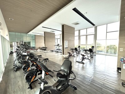 เดอะทรัสต์ @ BTS เอราวัณ / The Trust @ BTS Erawan-11