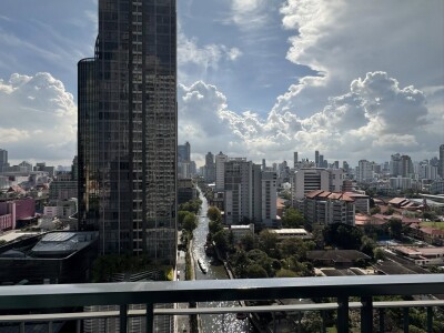 คิว อโศก / Q Asoke-12