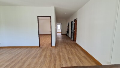 บ้านเดี่ยว สองชั้น เหมาะทำ home office จอดรถได้เยอะมาก รีโนเวทใหม่ ซอยโชคชัย 4 แยก 83 ตกแต่งพร้อม ให้เช่า-9