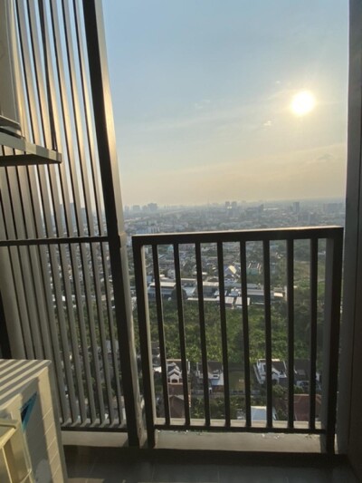 เดอะ ไลน์ วงศ์สว่าง / The Line Wongsawang