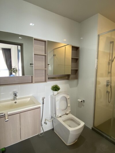 เดอะ ไลน์ วงศ์สว่าง / The Line Wongsawang