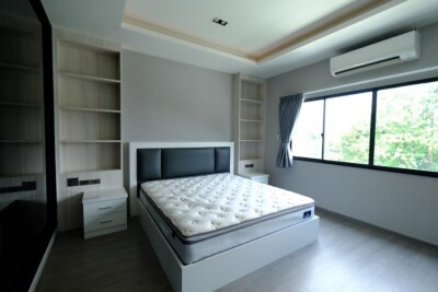 เดอะ แลนด์มาร์ค เอกมัย - รามอินทรา