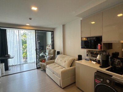 ควินทารา ทรีเฮาส์ สุขุมวิท 42 / - ห้องแบบ 1 Bed Plus 40.38 ใช้สอยคุ้มพื้นที่