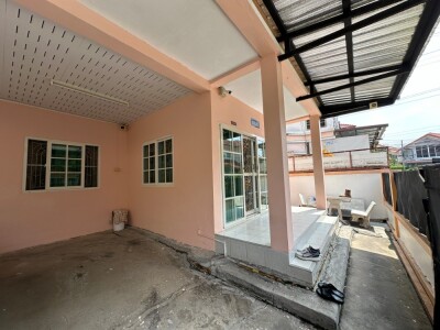 หมู่บ้านทัศรินทร์ แพรกษา (ซ.มังกร-ขันดี)