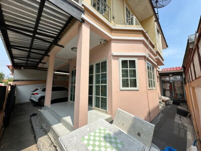 หมู่บ้านทัศรินทร์ แพรกษา (ซ.มังกร-ขันดี)