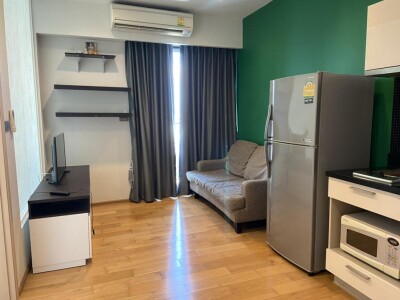 อัพเดทล่าสุด 27/10/2568 :  ฟิวส์ สาทร - ตากสิน / FUSE Sathorn - Taksin-1