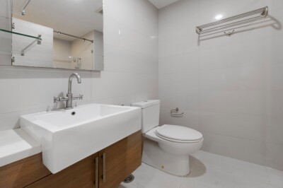 ไฮฟ์ ตากสิน /  50 ตารางเมตร ชั้น 19