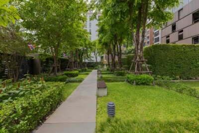 ไฮฟ์ ตากสิน /  50 ตารางเมตร ชั้น 19