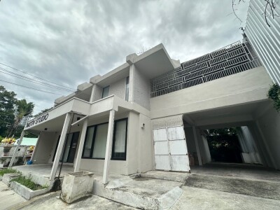 อัปเดตล่าสุด 07/08/2024 :   ให้เช่าสำนักงาน/บ้านเดี่ยว ลาดพร้าว ซอย 5 30,000/เดือน