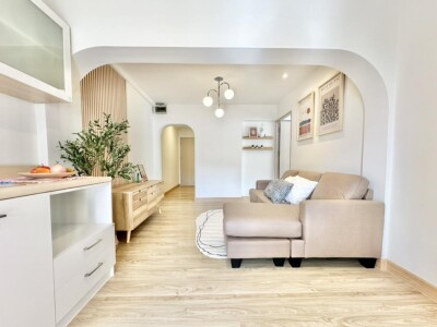 เซ็นจูรี่ ปาร์ค คอนโดมิเนียม / 49.27 ตร.ม.