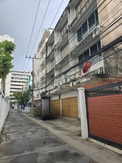 ขายอาคารพาณิชย์ สีลม 4 ชั้น 3 ห้องติดกัน-2