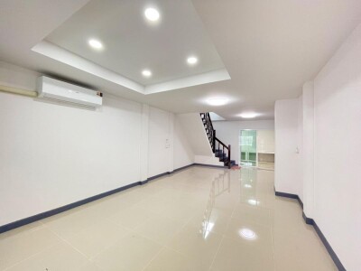 Ⓜ️ ให้เช่าทาวน์เฮาส์ เปี่ยมสุข ปากเกร็ด ซอยวัดกู้