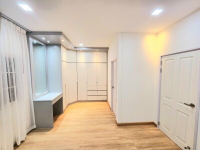 โกลเด้น นีโอ สุขุมวิท - ลาซาล-7