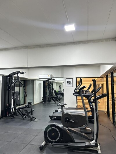 สิริ ศรีลาซาล / SIRI Sri-Lasalle