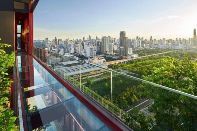 ไลฟ์ อโศก ไฮป์ / Life Asoke Hype