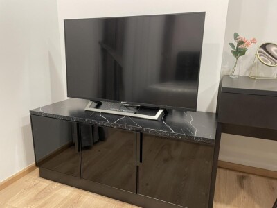 โนเบิล อราวน์ อารีย์ / Noble Around Ari