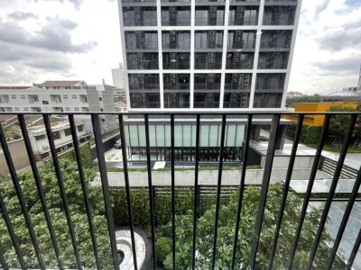 โนเบิล อราวน์ อารีย์ / Noble Around Ari