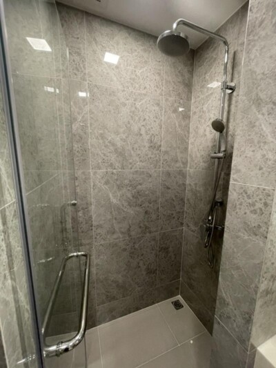 โนเบิล อราวน์ อารีย์ / Noble Around Ari